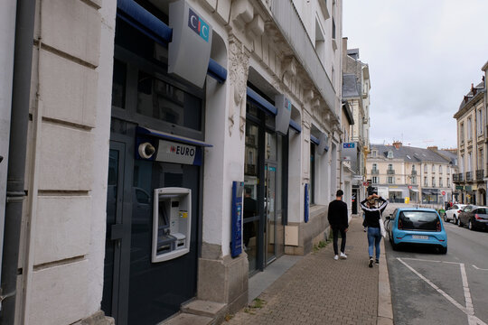 Vannes, France, 14 juin 2022 : Agence d'une banque CIC de Vannes en Bretagne
