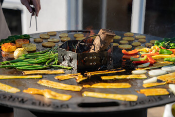 Grillen, Grill, Grillplatte, vegetarisch, Gemüse, Kartoffeln, Vegetarier