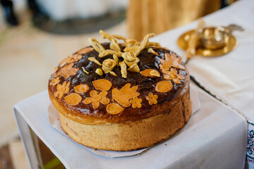 chocolate cake with icing