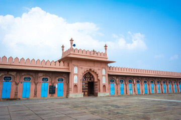 Naklejka premium Taj Ul Masajid, Bhopal, Madhya Pradesh, India. One of the largest mosques in Asia's