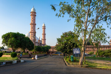 Obraz premium Taj Ul Masajid, Bhopal, Madhya Pradesh, India. One of the largest mosques in Asia's