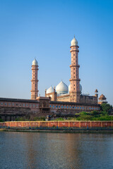 Fototapeta na wymiar Taj Ul Masajid, Bhopal, Madhya Pradesh, India. One of the largest mosques in Asia's