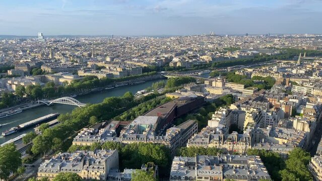 Skyline of Paris with a view on the Mus&eacute;e du quai Branly museum and the Seine river
