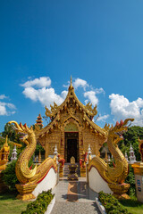 Fototapeta na wymiar Temples in Thailand, beautifully created, beautiful culture.
