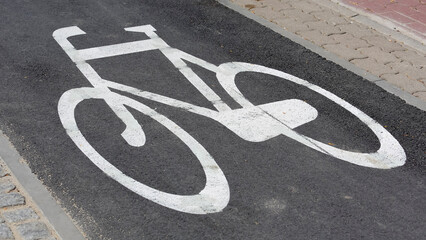 One-way bicycle lane