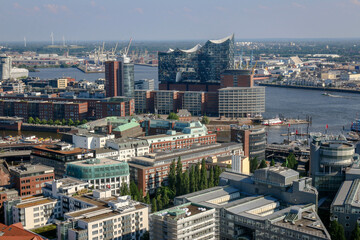 Fototapeta na wymiar Views from the city of Hamburg, Germany
