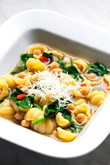 soup with spinach, chickpeas and pasta