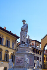 Fototapeta premium statue of saint francis in town