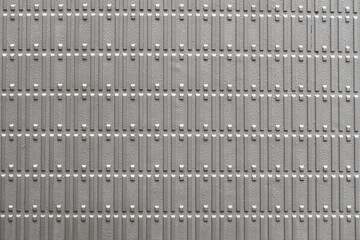 金属製の壁