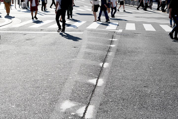 Obraz premium 交差点と歩行者