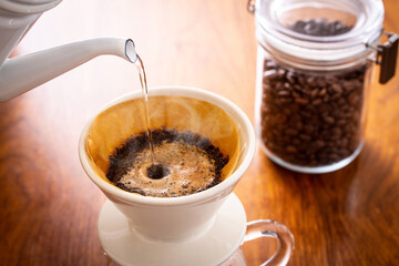 コーヒーを淹れる