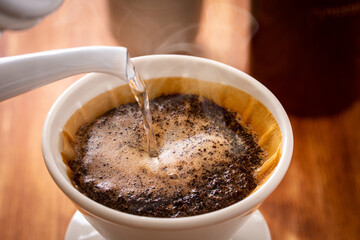 コーヒーを淹れる