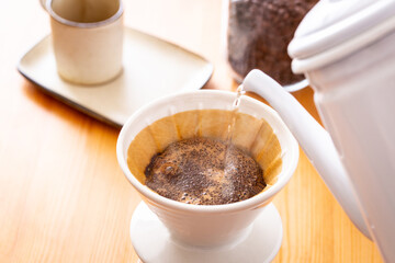 コーヒーを淹れる