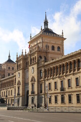 Fototapeta na wymiar Academia Caballería Valladolid