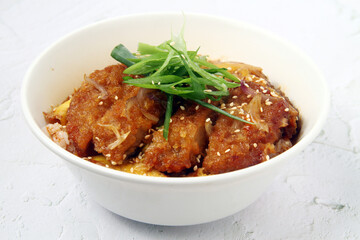 Freshly cooked Japanese food called Pork Katsudon