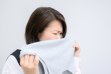 生乾きの匂いがする洗濯もの　困った