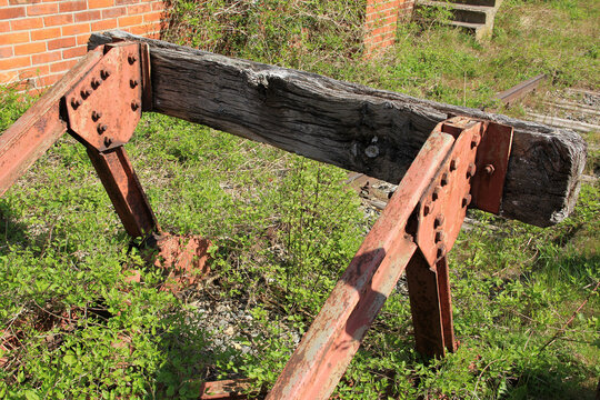 Rammbock am Bahnhof