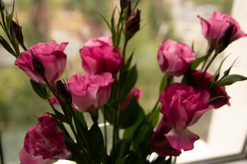beauty bouquet in vase, pink eustoma