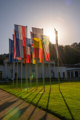 Baden-Baden Flaggen vor dem Casino im Park