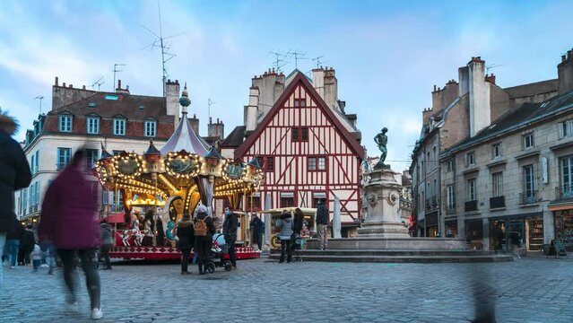 Une Place en France
