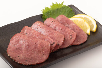 牛タン　(スモーク　桜チップの燻製)