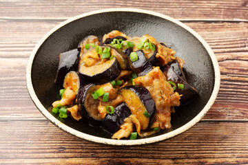 茄子の肉味噌炒め