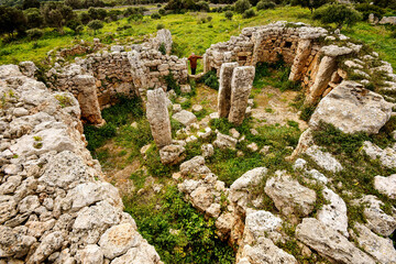 Santuario Talayótico de So na Caçana .Alaior.Menorca.Baleares.España. © Tolo