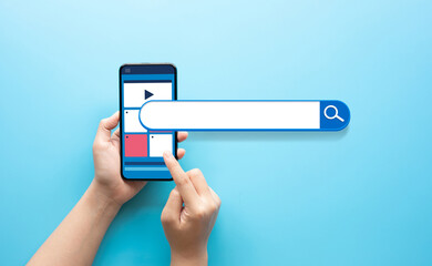 Search engine with searching bar on smartphone.