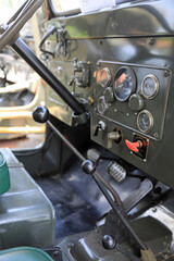 vehiculo militar americano 4x4 1940 antiguo interior mandos detalle 4M0A9176-as22 