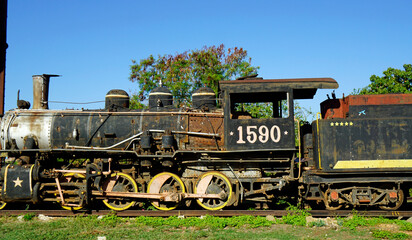 Fototapeta na wymiar old trains in trinidas on cuba