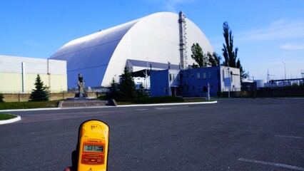Geiger Counter in front of Chornobyl reactor