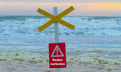 Baden verboten