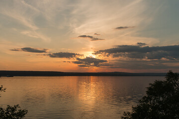 Obraz premium sunset over the river