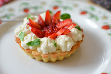 Strawberry Mini Tart With Mascarpone Filling And Almond Crust