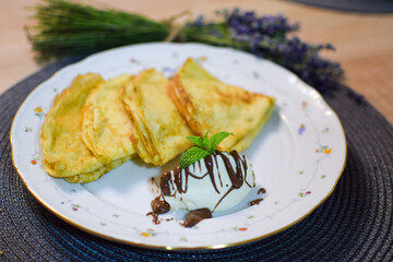 Crepes with Mascarpone or Vanilla Cream