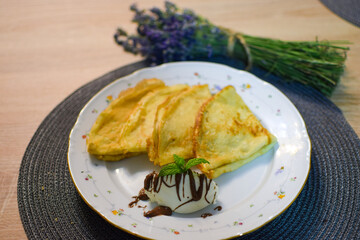 Crepes with Mascarpone or Vanilla Cream