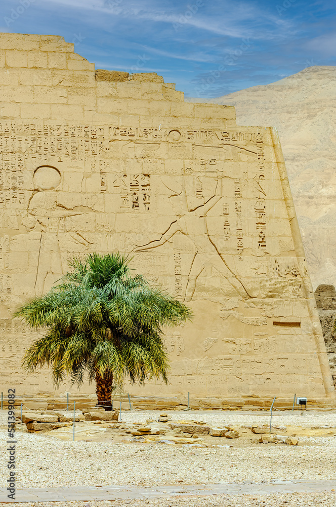 Wall mural Temple Pylon of Medinet Habu showing Ramses 3.