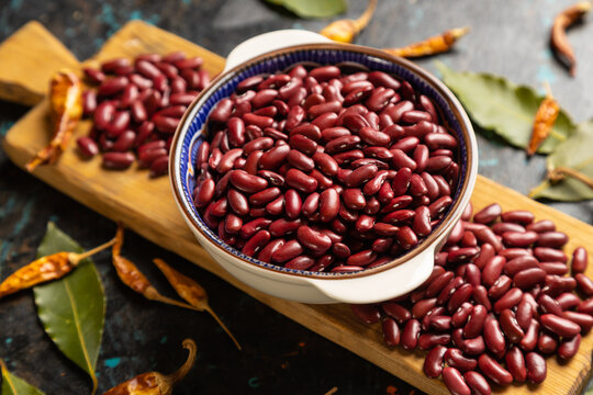 Raw red kidney beans