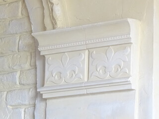 Obraz premium White Column Capital with Ornaments