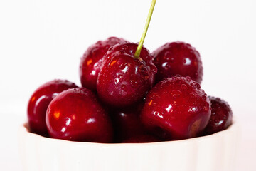 Kirsche, Kirschen, frisch, Bio, gesund, lecker, erotisch, rot, nass, erfrischend, süß, Garten, Plantage, Baum