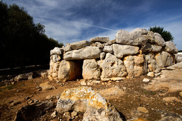 Naveta occidental de Biniac-l´Argentina (época pretalayótica). Migjorn.Menorca.Baleares.España. © Tolo
