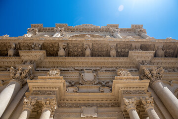 bogato zdobiona fasada budynku - Basilica of Santa Croce - obrazy, fototapety, plakaty