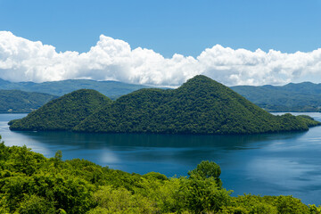 Fototapeta na wymiar 北海道　夏の洞爺湖の風景