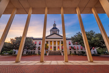 Tallahassee, Florida, USA at the historic Florida State Capitol Building. - obrazy, fototapety, plakaty