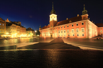 Obraz na płótnie Canvas Poland, Warsaw 15.06.2022 - Warsaw Old Town by night