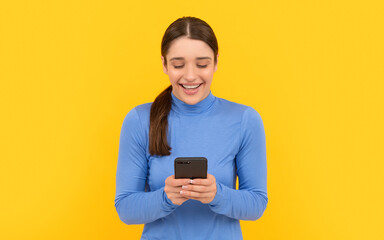 happy girl read text message on smartphone, agile business