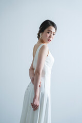 Fototapeta premium ウェディングドレスを着た花嫁