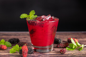 mulberry juice for health, reduce cholesterol, control blood sugar, antioxidants, nourish the...