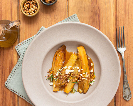 Braised endives with orange juice