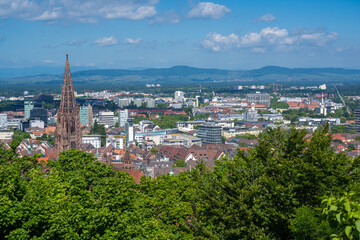 Fototapeta premium Overview of the Munster Cathedral of Our Lady and the city of Freiburg. Baden Wuerttemberg, Germany, Europe